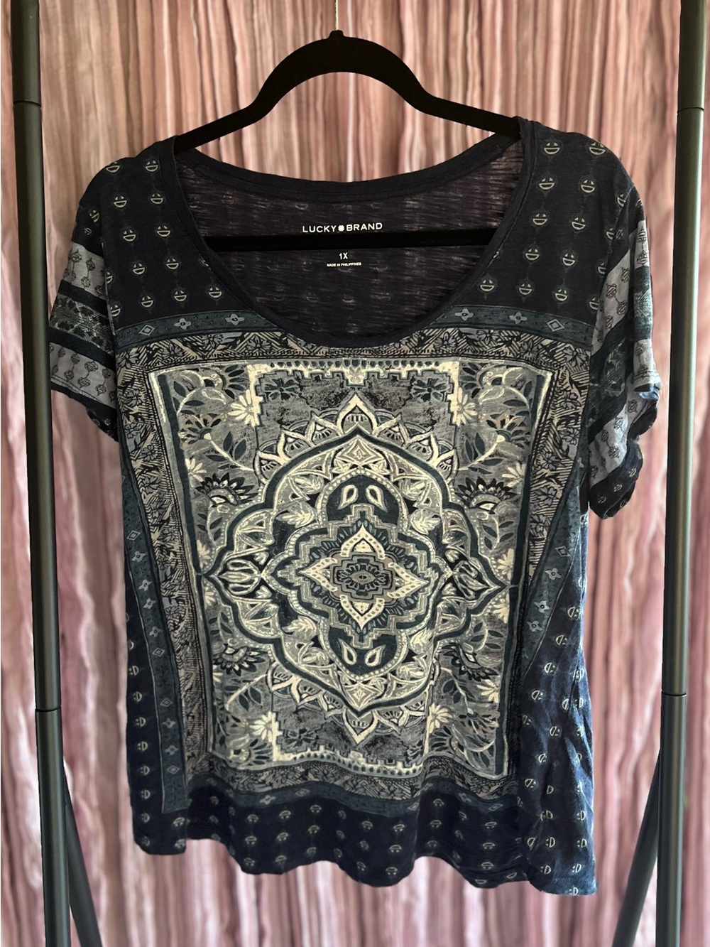 Lucky Brand Navy and Cream Medallion Scoop Neck Tee